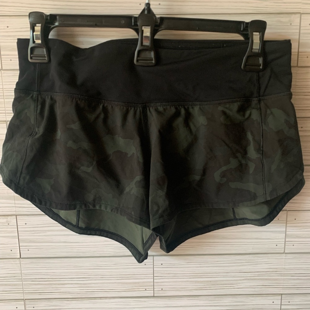 Lululemon athletic shorty shorts with back storage pocket